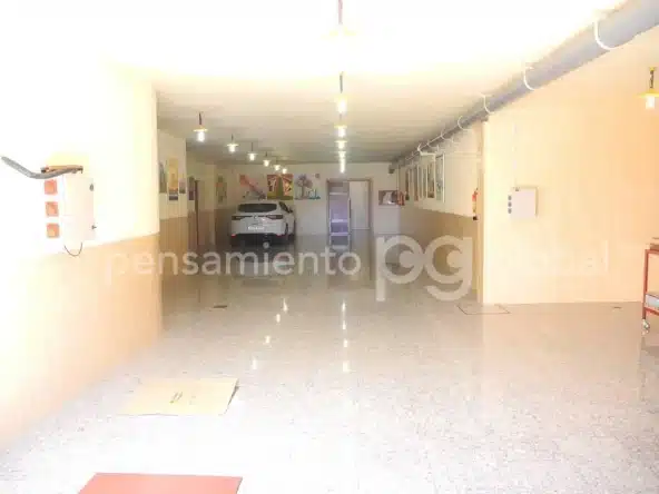   chalet en los Arroyos - Garaje