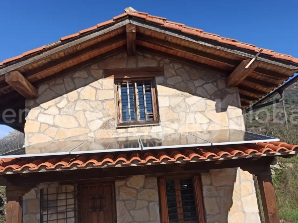Finca Rustica San Esteban - ventana piso superior