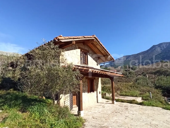 Finca Rustica San Esteban - vista general de la casa