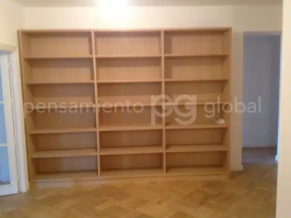 Piso en Boix y Morer - libreria en el salon