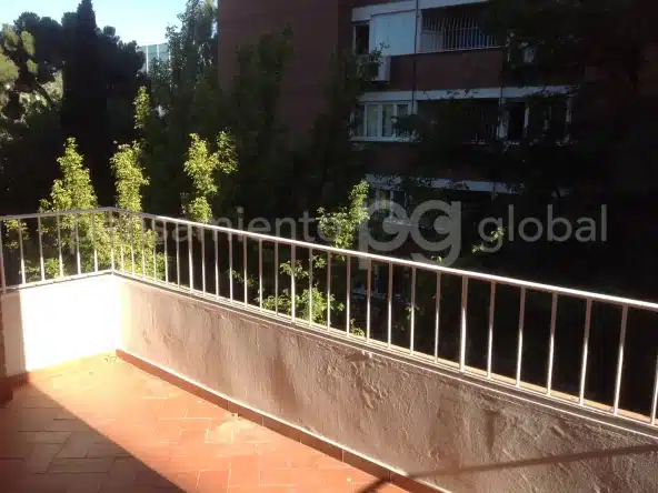 Piso en Boix y Morer - terraza vista desde otro lado