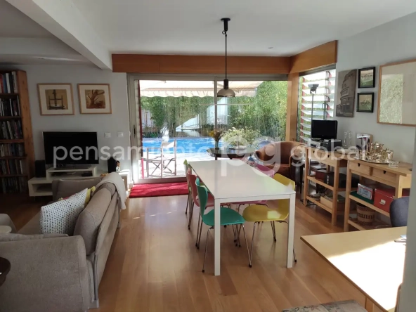 Chalet Aravaca - salida al jardin