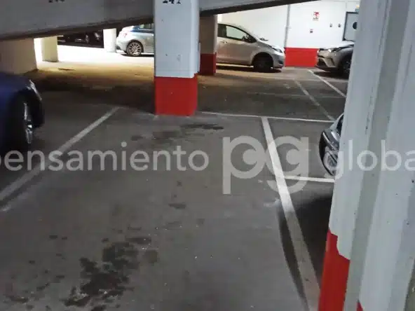 Piso Sta. Cruz de Marcenado - Plaza de garaje